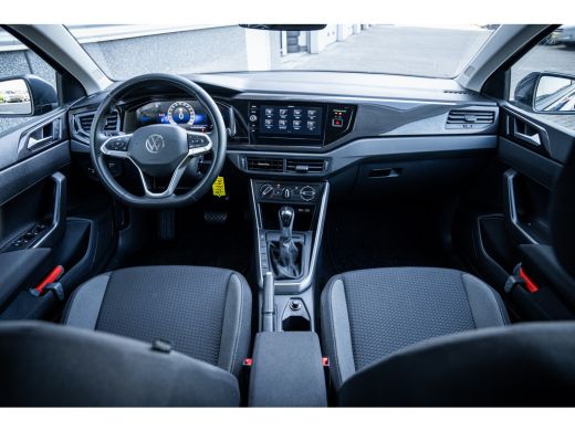 Volkswagen Polo 1.0 TSI Life Edition | Achteruitrijcamera | Metaalkleur | Parkeersensor voor en achter ActivLease financial lease