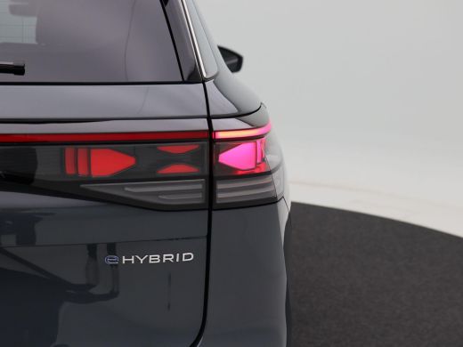 Volkswagen Tayron 1.5 eHybrid 204 Pk Automaat Life Edition | Trekhaak | Camera | Full LED | Adaptive Cruise | Elekt... ActivLease financial lease