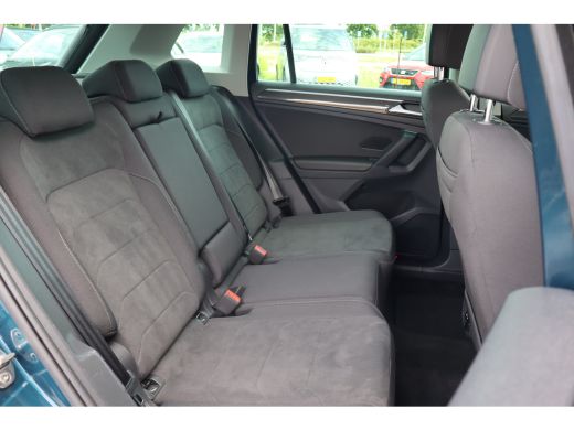 Volkswagen Tiguan 1.5 TSI Elegance | Achteruitrijcamera | Airco (automatisch) | Keyless entry ActivLease financial lease