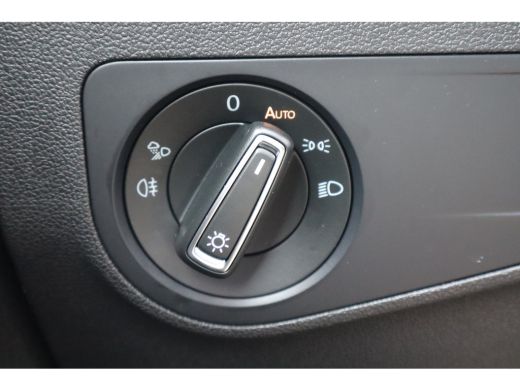 Volkswagen Tiguan 1.5 TSI Elegance | Achteruitrijcamera | Airco (automatisch) | Keyless entry ActivLease financial lease