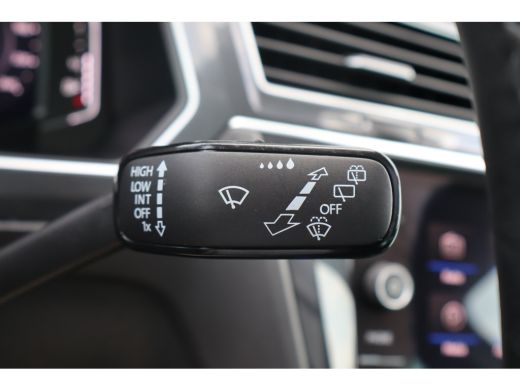 Volkswagen Tiguan 1.5 TSI Elegance | Achteruitrijcamera | Airco (automatisch) | Keyless entry ActivLease financial lease