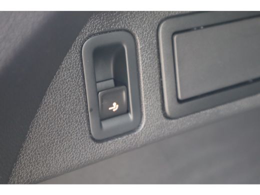 Volkswagen Tiguan 1.5 TSI Elegance | Achteruitrijcamera | Airco (automatisch) | Keyless entry ActivLease financial lease