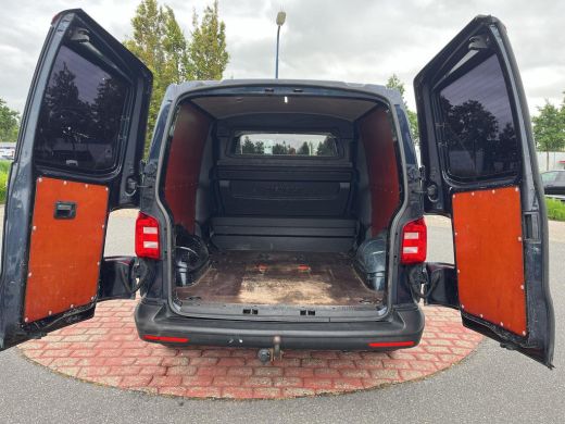 Volkswagen Transporter 2.0 TDI L2H1 DC Comfortline Plus | 150Pk | Automaat | Trekhaak | LM Velgen | ActivLease financial lease