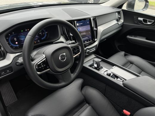 Volvo  XC60 2.0 T6 Plug-in hybrid AWD Plus Bright | Long Range | Panoramadak | Trekhaak | Camera | ActivLease financial lease