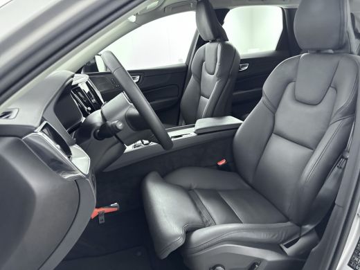Volvo  XC60 T6 Plug-in hybrid AWD Ultimate Dark | SILVER DAWN | Trekhaak | PDC V+A 360 camera | Stoel + Stuur... ActivLease financial lease