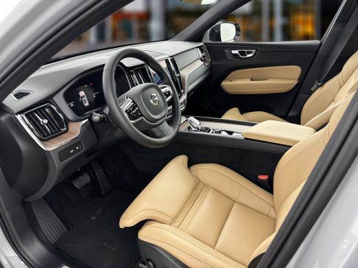 Volvo  XC60 T6 Recharge AWD Plus Dark | 19" | Luchtvering | Geventileerd Nappa Leder | 360 Camera | Panoramad... ActivLease financial lease