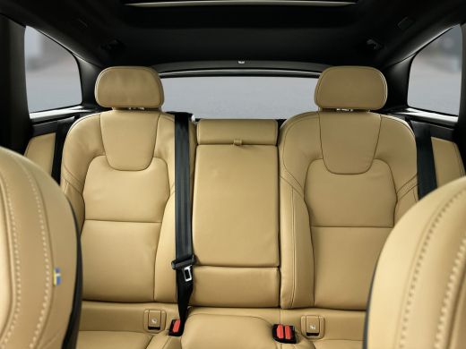 Volvo  XC60 T6 Recharge AWD Plus Dark | 19" | Luchtvering | Geventileerd Nappa Leder | 360 Camera | Panoramad... ActivLease financial lease