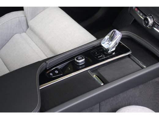 Volvo  XC90 2.0 T8 Plug-in hybrid AWD Plus Dark | Black Pack | Luchtvering | Bowers&Wilkins | Panoramadak | T... ActivLease financial lease