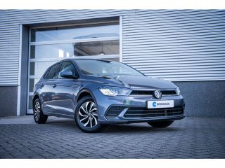 Volkswagen Polo 1.0 TSI Life Edition | Achteruitrijcamera | Metaalkleur | Parkeersensor voor en achter