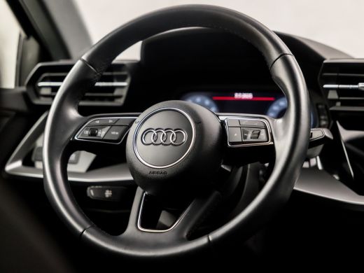 Audi A3 Sportback 30 TFSI Sportline Automaat (APPLE CARPLAY, KUIPSTOELEN, NAVIGATIE, XENON KOPLAMPEN, ZWA... ActivLease financial lease