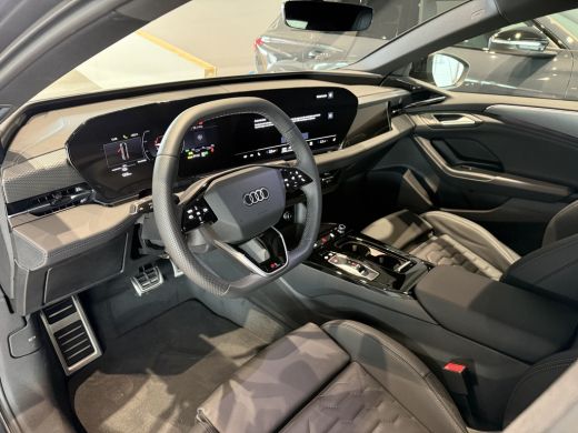 Audi A6 Sportback e-tron Sportback e-tron S edition 83 kWh Dit betreft een demo auto, informeer naar de beschikbaarheid ActivLease financial lease