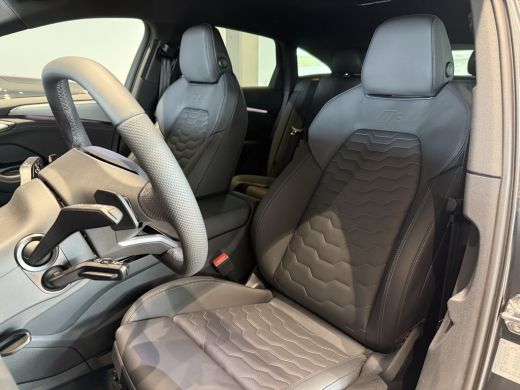 Audi A6 Sportback e-tron Sportback e-tron S edition 83 kWh Dit betreft een demo auto, informeer naar de beschikbaarheid ActivLease financial lease