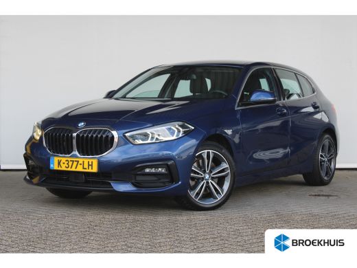 BMW 1 Serie 118i Executive Edition | Achteruitrijcamera | Cruise control adaptief met Stop&Go | Koplampen ada... BMW 1 Serie 118i Executive Edition | Achteruitrijcamera | Cruise control adaptief met Stop&Go | Koplampen ada...