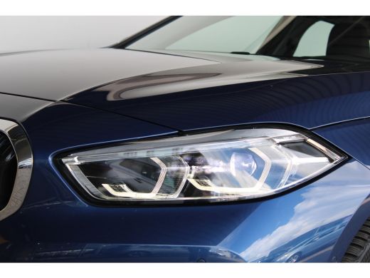 BMW 1 Serie 118i Executive Edition | Achteruitrijcamera | Cruise control adaptief met Stop&Go | Koplampen ada... ActivLease financial lease