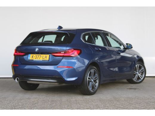 BMW 1 Serie 118i Executive Edition | Achteruitrijcamera | Cruise control adaptief met Stop&Go | Koplampen ada... ActivLease financial lease