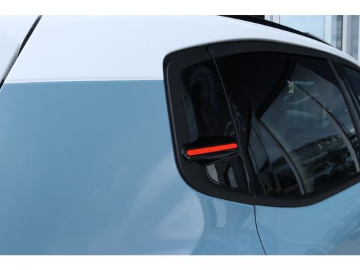 Citroën C3 Max | Dagrijverlichting | Draadloze telefoonlader | Extra getinte achterste zijruiten en achterruit ActivLease financial lease