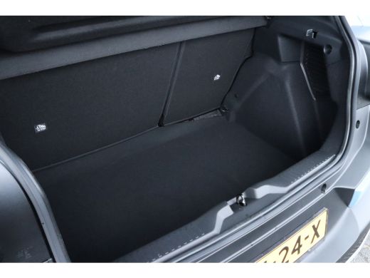 Citroën C3 Max | Dagrijverlichting | Draadloze telefoonlader | Extra getinte achterste zijruiten en achterruit ActivLease financial lease