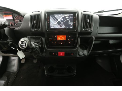 Citroën Jumper 2.2 BlueHDi L2H2 140PK Airco Cruise Navigatie PDC 3 Persoons Elektrpakket Schuifdeur ActivLease financial lease
