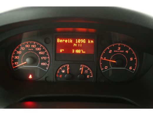 Citroën Jumper 2.2 BlueHDi L2H2 140PK Airco Cruise Navigatie PDC 3 Persoons Elektrpakket Schuifdeur ActivLease financial lease