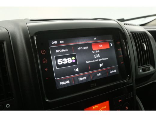Citroën Jumper 2.2 BlueHDi L2H2 140PK Airco Cruise Navigatie PDC 3 Persoons Elektrpakket Schuifdeur ActivLease financial lease