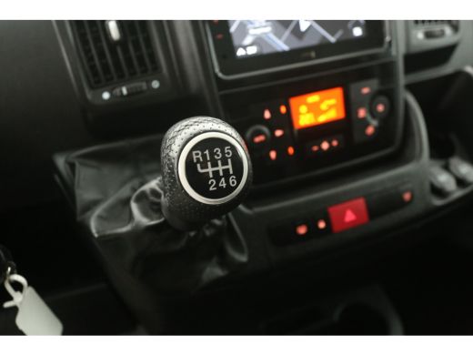 Citroën Jumper 2.2 BlueHDi L2H2 140PK Airco Cruise Navigatie PDC 3 Persoons Elektrpakket Schuifdeur ActivLease financial lease