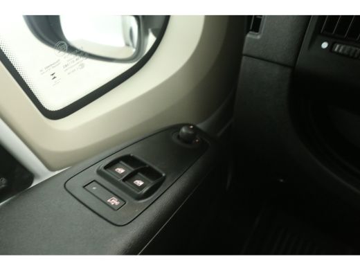 Citroën Jumper 2.2 BlueHDi L2H2 140PK Airco Cruise Navigatie PDC 3 Persoons Elektrpakket Schuifdeur ActivLease financial lease