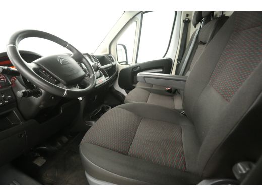 Citroën Jumper 2.2 BlueHDi L2H2 140PK Airco Cruise Navigatie PDC 3 Persoons Elektrpakket Schuifdeur ActivLease financial lease