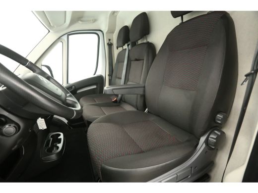 Citroën Jumper 2.2 BlueHDi L2H2 | 140PK |  Clima | Cruise | Navigatie | 3 Persoons | Parkeersensoren | Elektrpakket ActivLease financial lease