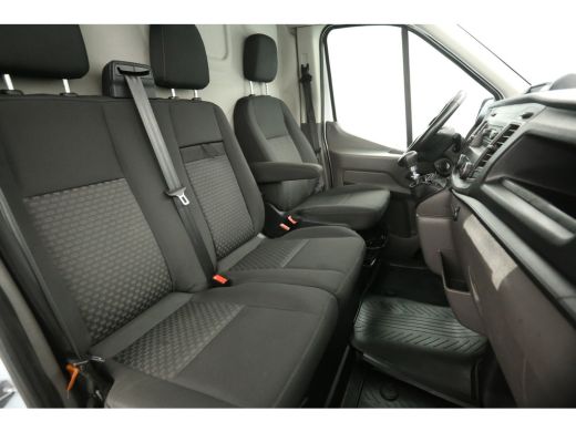 Ford Transit 350 2.0 TDCI L3H3 Airco Cruise PDC 3 Persoons 2xSchuifdeur Imperiaal Trekhaak ActivLease financial lease
