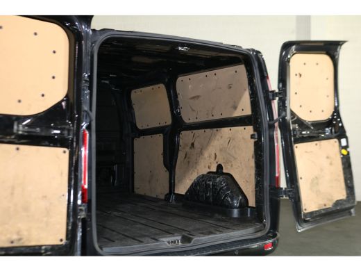 Ford Transit Custom 2.0 TDci L2 H1 Sport Airco Navigatie Camera 2.8T Trekhaak ActivLease financial lease