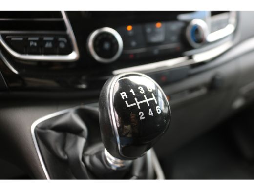 Ford Transit Custom 2.0 TDci L2 H1 Sport Airco Navigatie Camera 2.8T Trekhaak ActivLease financial lease