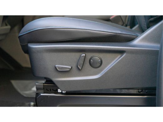 Ford Transit Custom 320 2.5 PHEV L2H1 Sport | Driver Assistance Pack | 19 inch | Trekhaak | B&O | BLIS Dodehoekdetect... ActivLease financial lease