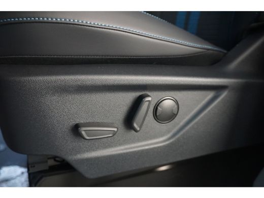 Ford Transit Custom 320 2.5 PHEV L2H1 Sport | Inclusief BPM! | Inclusief Ombouw Dubbel Cabine! | Driver Assistance Pa... ActivLease financial lease