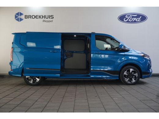 Ford Transit Custom 320 2.5 PHEV L2H1 Sport | Inclusief BPM! | Inclusief Ombouw Dubbel Cabine! | Driver Assistance Pa... ActivLease financial lease