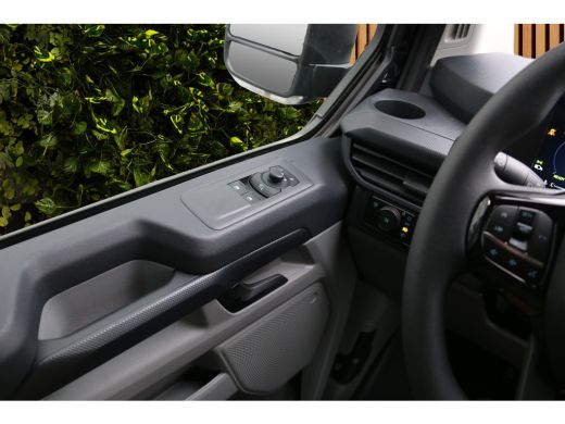 Ford Transit Custom 320 2.5 PHEV L2H1 Trend | Trekhaak | Camera | Stoelverwarming ActivLease financial lease