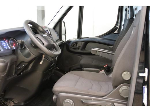 Iveco Daily 35C16 2.3 160PK L1H1 AUTOMAAT ActivLease financial lease