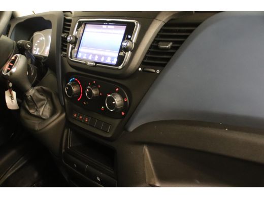 Iveco Daily 35C16 2.3 160PK L1H1 AUTOMAAT ActivLease financial lease