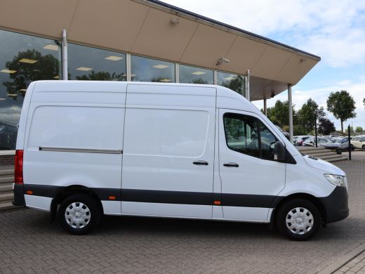 Mercedes-Benz Sprinter 316 2.2 CDI L2H2 DC EURO VI-D + 2 SCHUIFDEUREN | CARPLAY ActivLease financial lease