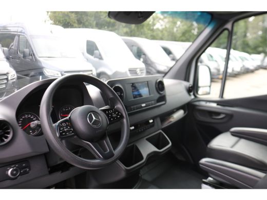 Mercedes-Benz Sprinter 316 CDI L2 H2 Airco Navigatie Camera 3.5t Trekhaak ActivLease financial lease