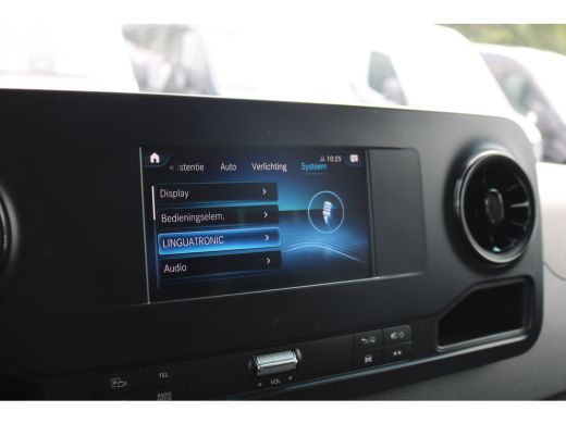 Mercedes-Benz Sprinter 316 CDI L2 H2 Airco Navigatie Camera 3.5t Trekhaak ActivLease financial lease