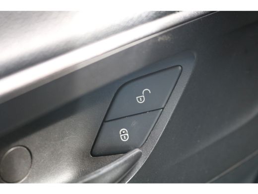 Mercedes-Benz Sprinter 316 CDI L2 H2 Airco Navigatie Camera 3.5t Trekhaak ActivLease financial lease