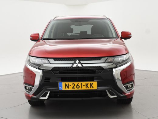 Mitsubishi Outlander 2.4 PHEV 4WD AUT. INTENSE *BTW* + AFN. TREKHAAK | CAMERA | APPLE CARPLAY | STOELVERWARMING ActivLease financial lease