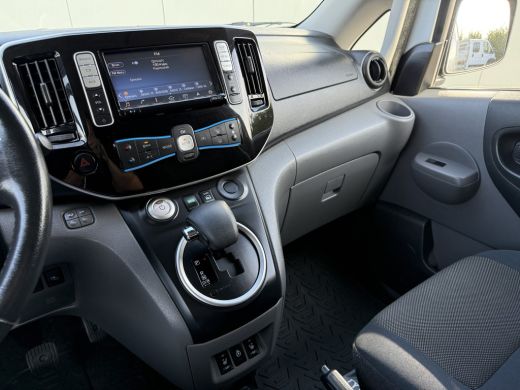 Nissan e-NV200 40 kWh / FULL ELECTRIC / 1e EIG. / 2x LAADKABEL / AUTOMAAT / AIRCO / CRUISE / CAMERA / NAVI ActivLease financial lease