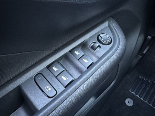 Opel Frontera Edition | NIEUW!| STOEL-. STUUR- EN VOORRUITVERWARING| CAMERA| NAVIGATIE| PARKEERSENSOREN ActivLease financial lease