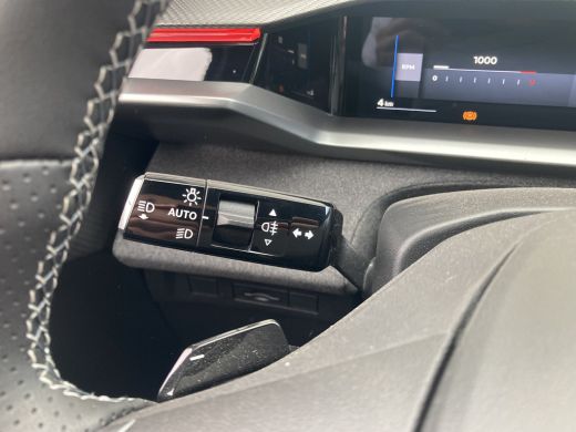 Opel Grandland GS, | Draadloze telefoonlader (Inductie) | Elektronische klimaatregeling met twee zones | LED dag... ActivLease financial lease