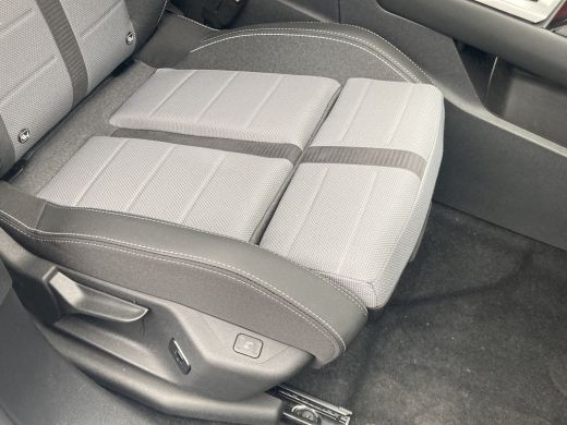 Opel Grandland GS, | Draadloze telefoonlader (Inductie) | Elektronische klimaatregeling met twee zones | LED dag... ActivLease financial lease