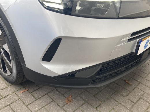 Opel Grandland GS, | Draadloze telefoonlader (Inductie) | Elektronische klimaatregeling met twee zones | LED dag... ActivLease financial lease