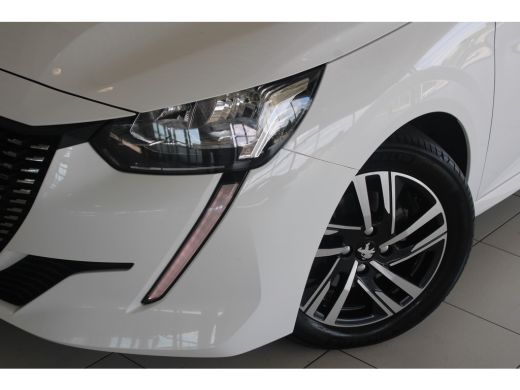 Peugeot 208 1.2 Turbo 100-PK Allure PARKEERCAMERA | STOELVERWARMING | CLIMATE CONTROL | CARPLAY | 3D DIGITAAL... ActivLease financial lease