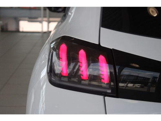 Peugeot 208 1.2 Turbo 100-PK Allure PARKEERCAMERA | STOELVERWARMING | CLIMATE CONTROL | CARPLAY | 3D DIGITAAL... ActivLease financial lease