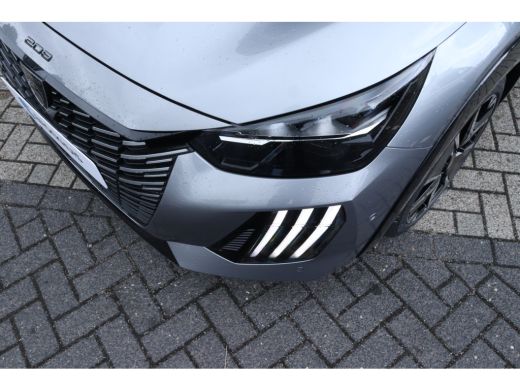 Peugeot 208 Hybrid 145 e-DCS6 GT | Adaptieve Cruise | Camera voor/achter | Navi | Keyless | Carplay | Sfeerve... ActivLease financial lease